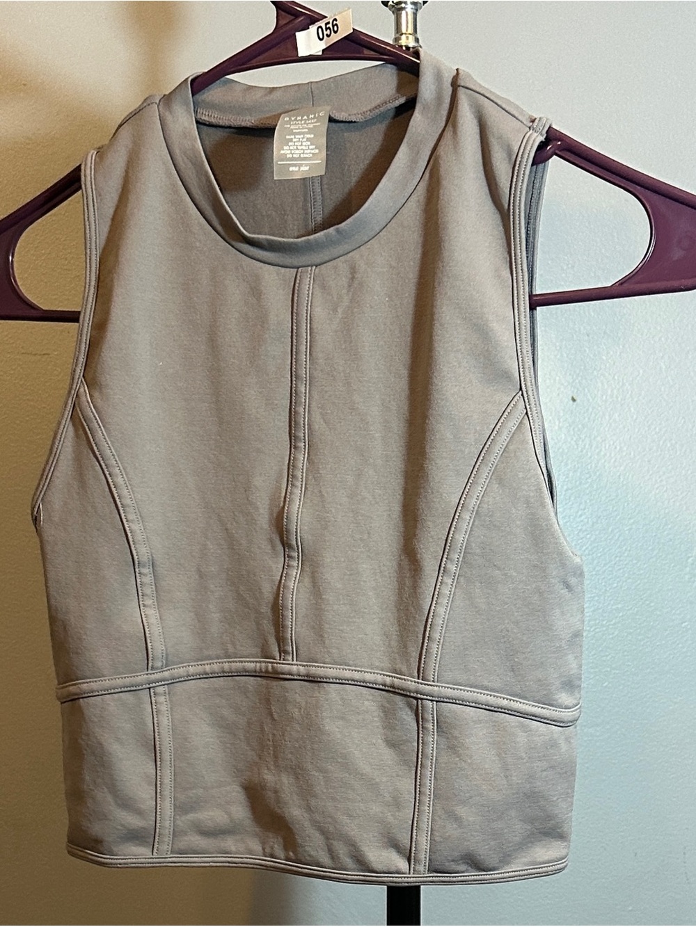 Seam-Detail Crop Tank Top - Gray